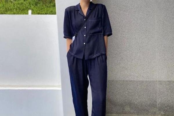 2021年9月1日五行属什么应该穿什么颜色衣服，全解析