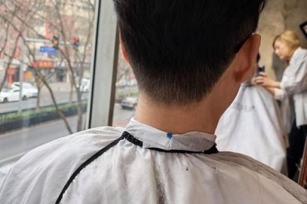 10月份适合理发的黄道吉日有哪些?求推荐最佳剪发日期 10月份适合理发的黄道吉日有哪些?求推荐最佳剪发日期