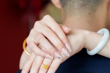 11月份订婚哪天日子最好？最新订婚吉日挑选指南与得把眼睛擦亮了