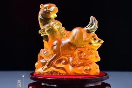 属狗的人2025年佩戴什么饰物能够提升运势和财运？